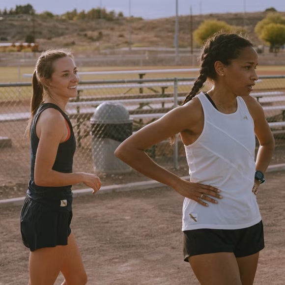 Strata singlet - Picture 5 of 7